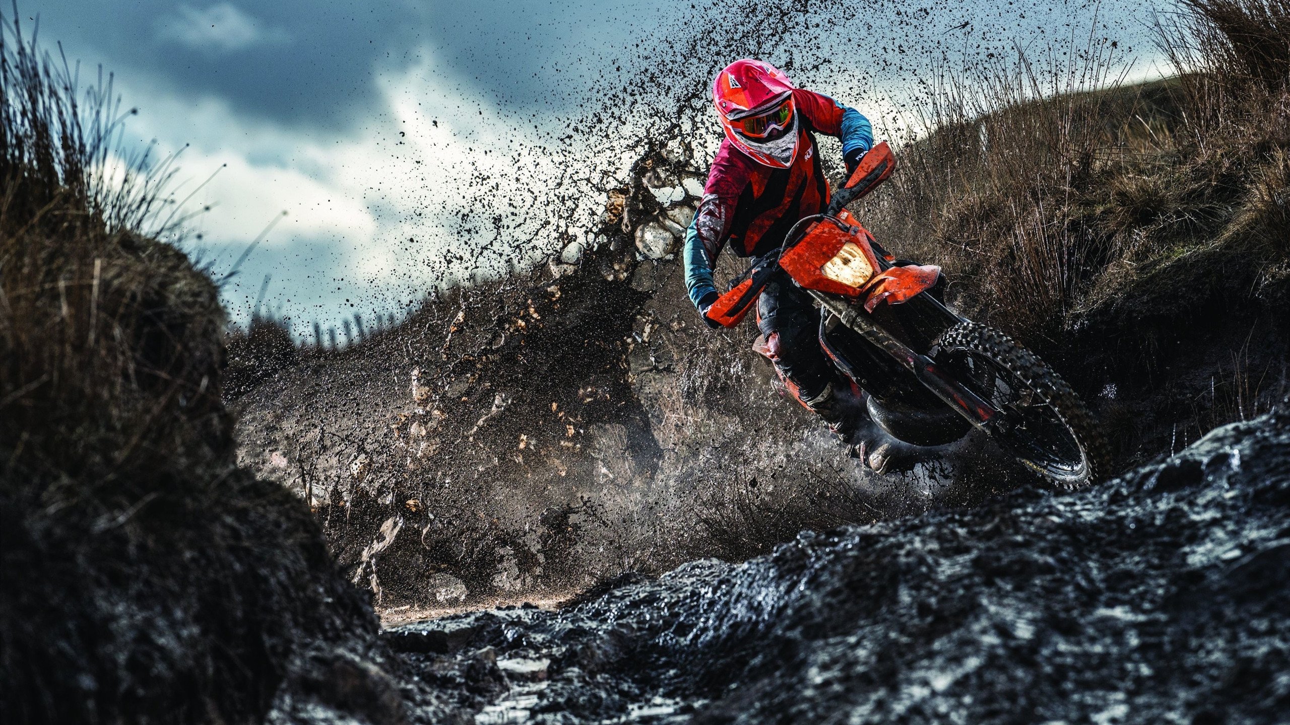 男篮训练增加远投稳定性专项课提高场上威胁度，篮球远投是得三分吗