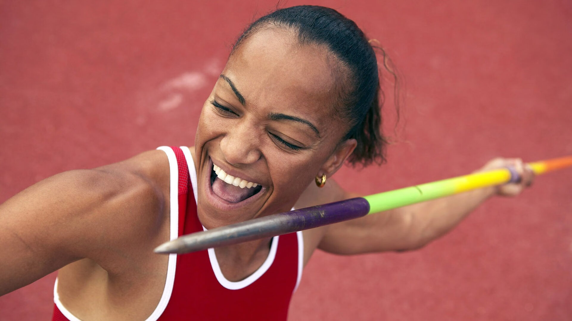 开云官网APP下载-英超激情时刻：红牌判罚引发巨大争议，英超红黄牌停赛